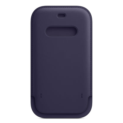 Apple Lederhülle mit MagSafe für iPhone 12/12 Pro dunkelviolett – Rückseite